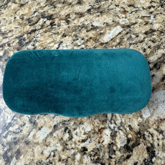 New Gucci sunglasses - Picture 4 of 4